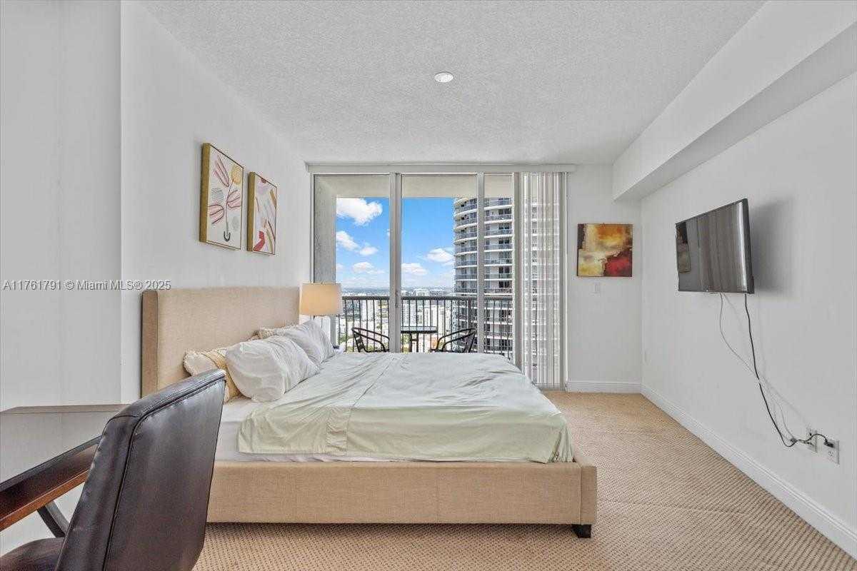 Small Image of 1750 NORTH BAYSHORE DR #4809, Miami Number 11