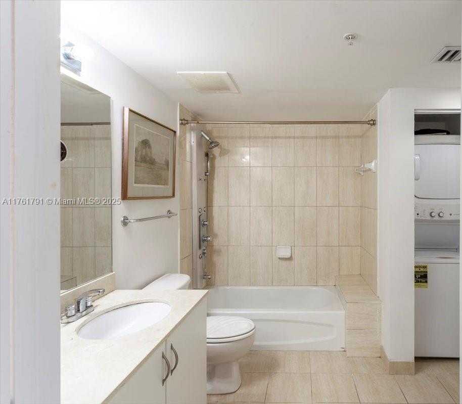 Small Image of 1750 NORTH BAYSHORE DR #4809, Miami Number 16