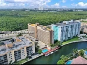 Small Image of 2903 NORTH MIAMI BEACH BLVD #907, North Miami Beach Number 2
