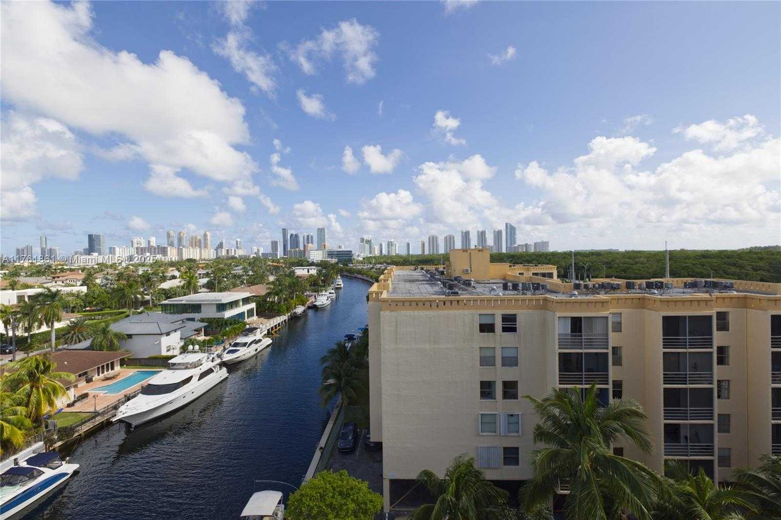 Small Image of 2903 NORTH MIAMI BEACH BLVD #907, North Miami Beach Number 4