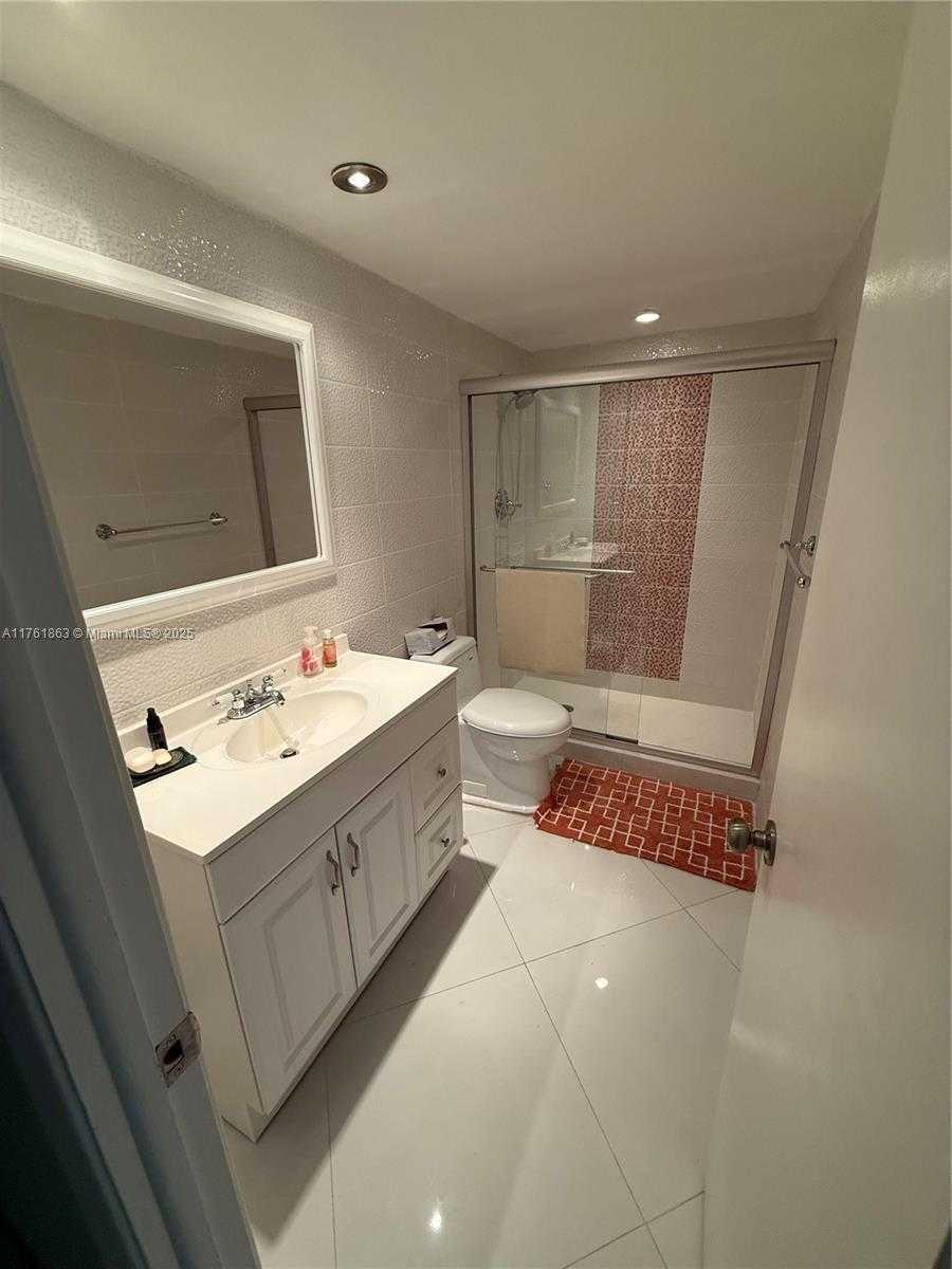 Small Image of 19380 COLLINS AVE #403, Sunny Isles Beach Number 23