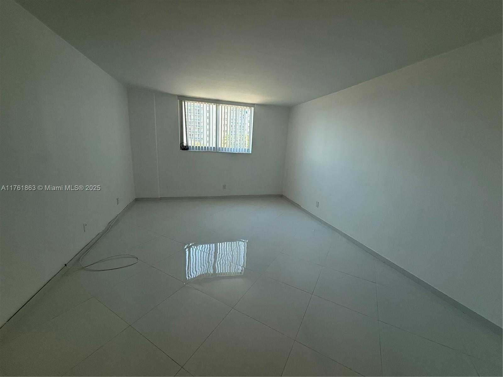 Small Image of 19380 COLLINS AVE #403, Sunny Isles Beach Number 43