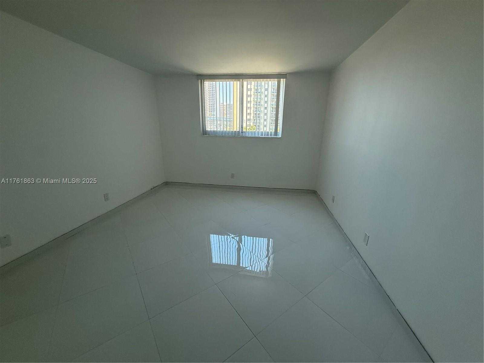 Small Image of 19380 COLLINS AVE #403, Sunny Isles Beach Number 44