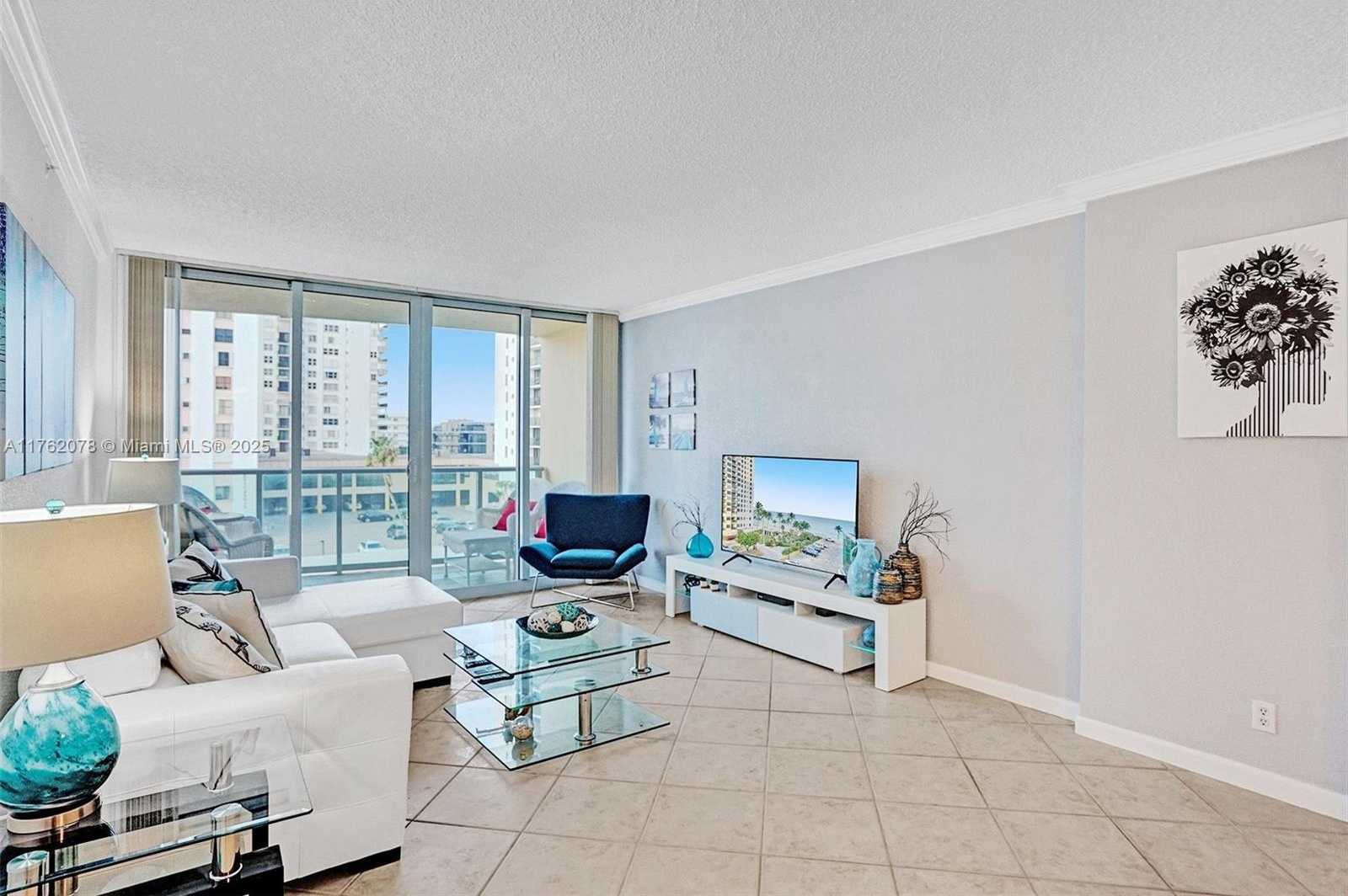 Small Image of 2501 SOUTH OCEAN DR #538 (available Dec 11), Hollywood Number 9