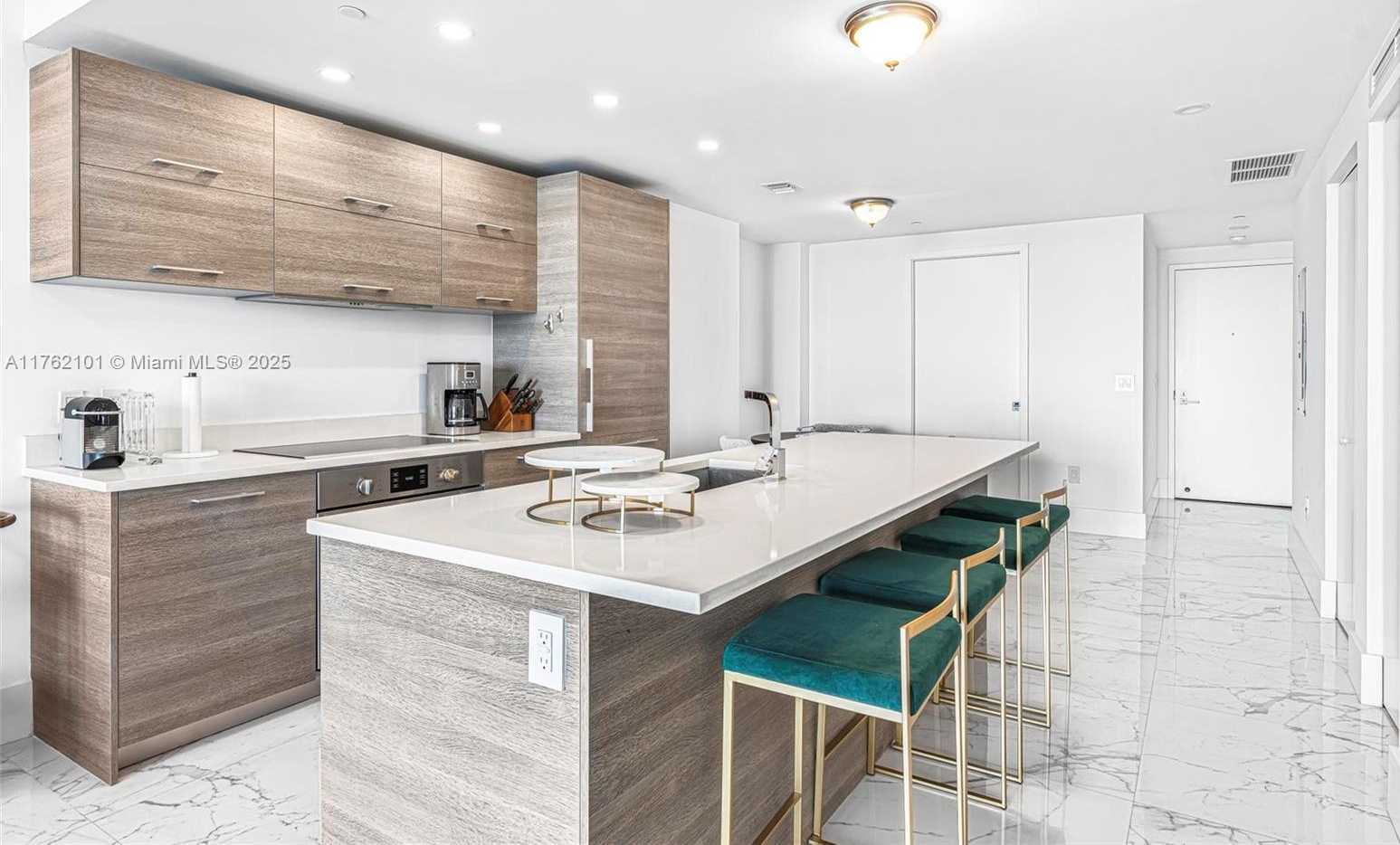Small Image of 650 NORTH EAST 32ND ST #4903, Miami Number 10