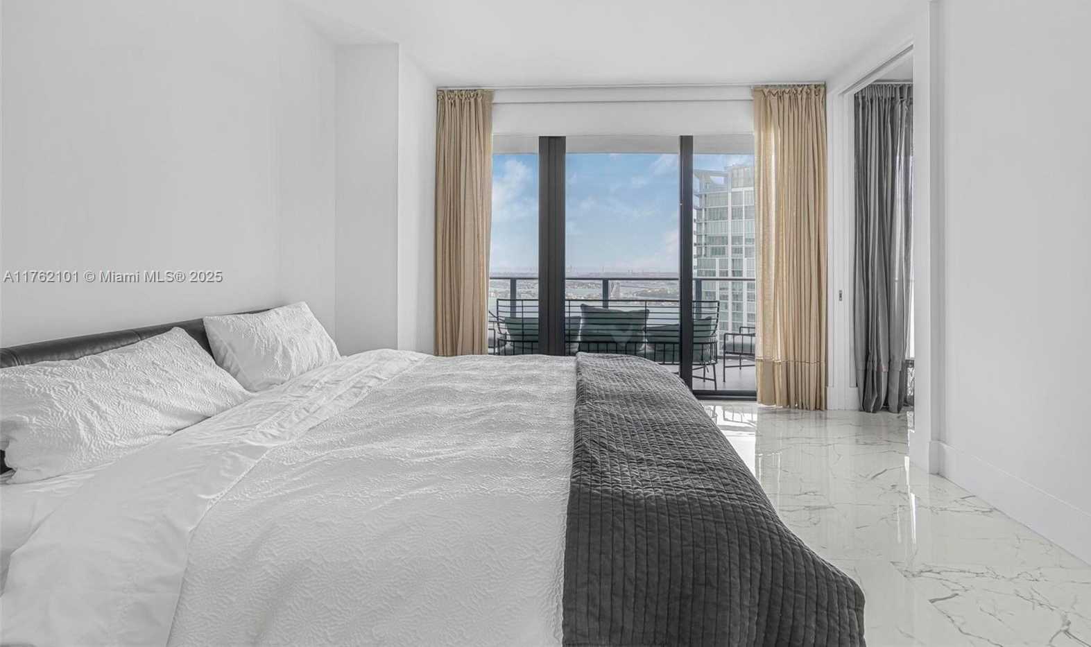 Small Image of 650 NORTH EAST 32ND ST #4903, Miami Number 14