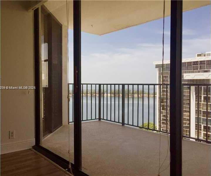 Small Image of 1901 BRICKELL AVE #B1804, Miami Number 10