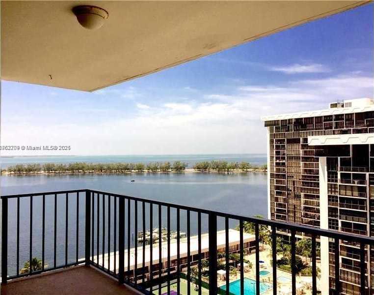 Small Image of 1901 BRICKELL AVE #B1804, Miami Number 15