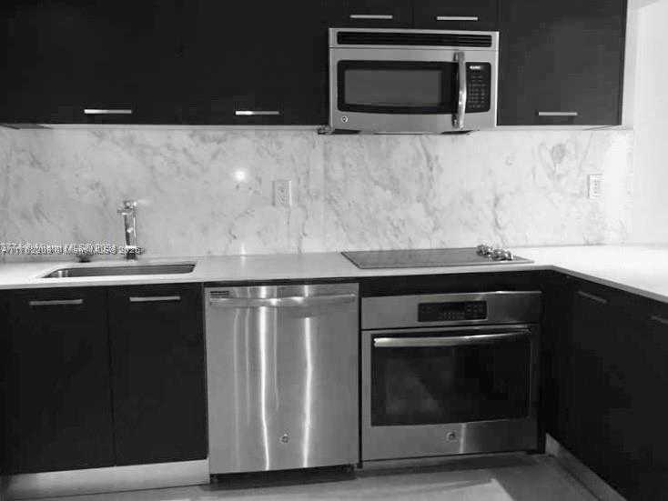 Small Image of 1901 BRICKELL AVE #B1804, Miami Number 4
