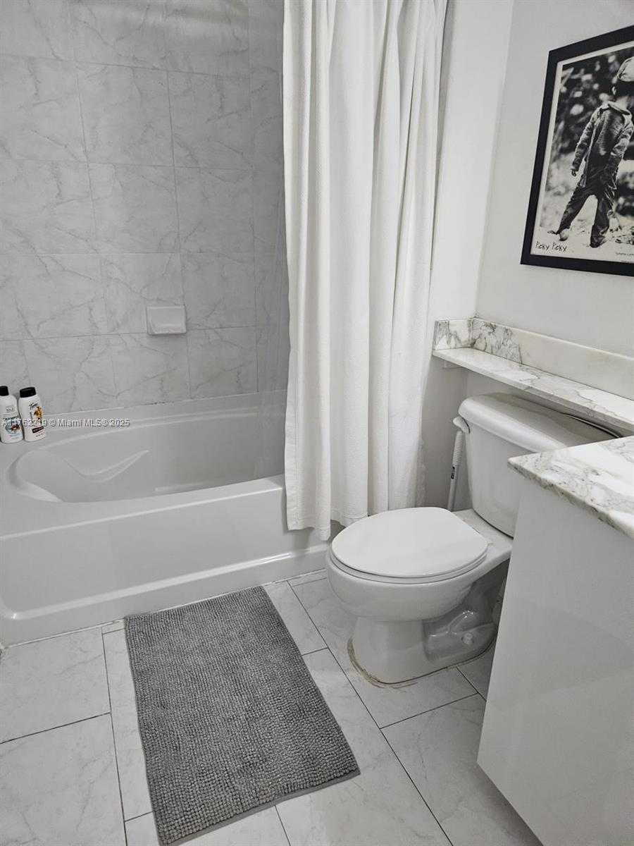 Small Image of 234 NORTH EAST 3RD ST #2209, Miami Number 16