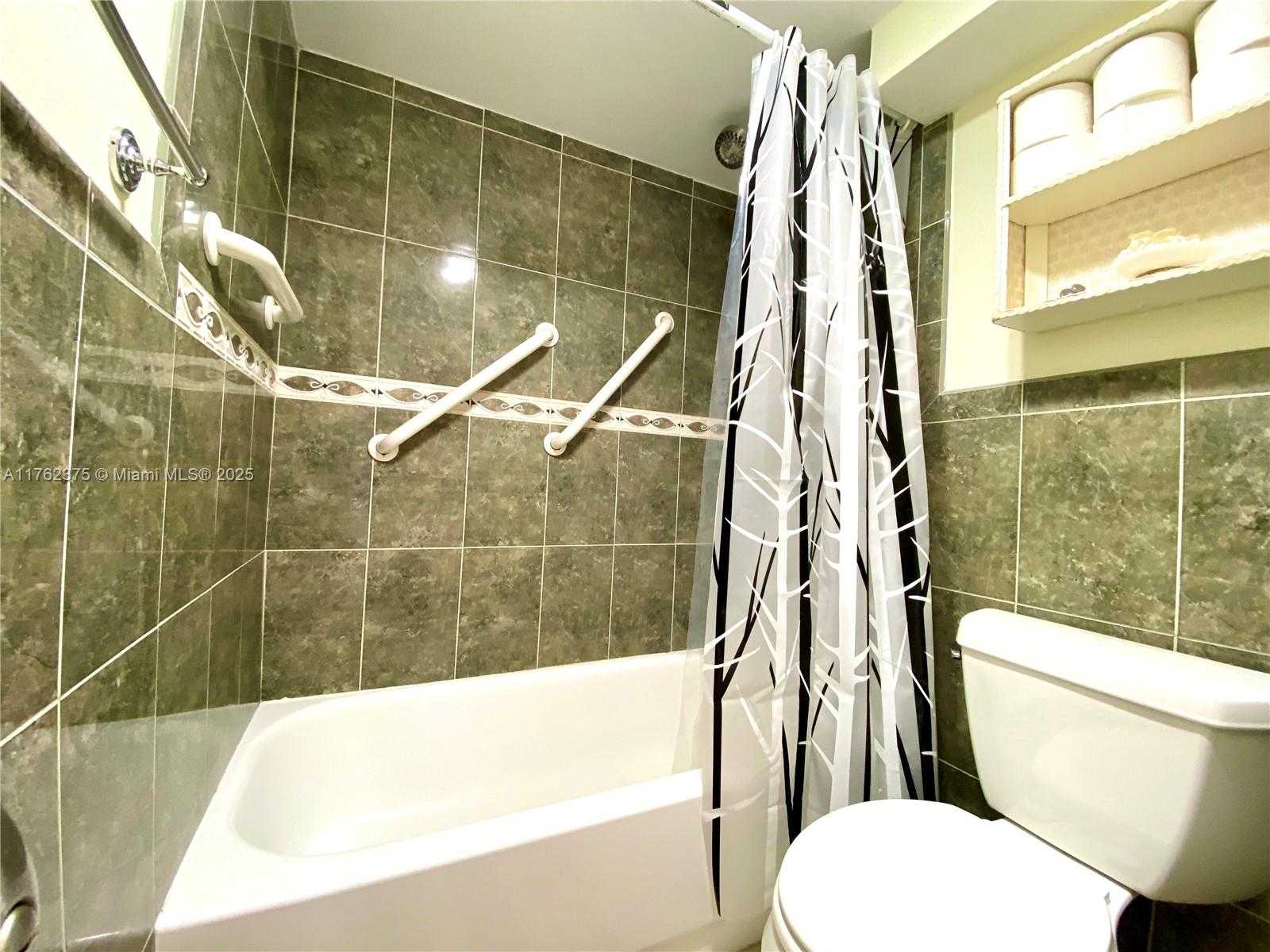 Small Image of 20505 EAST COUNTRY CLUB DR #233, Aventura Number 17
