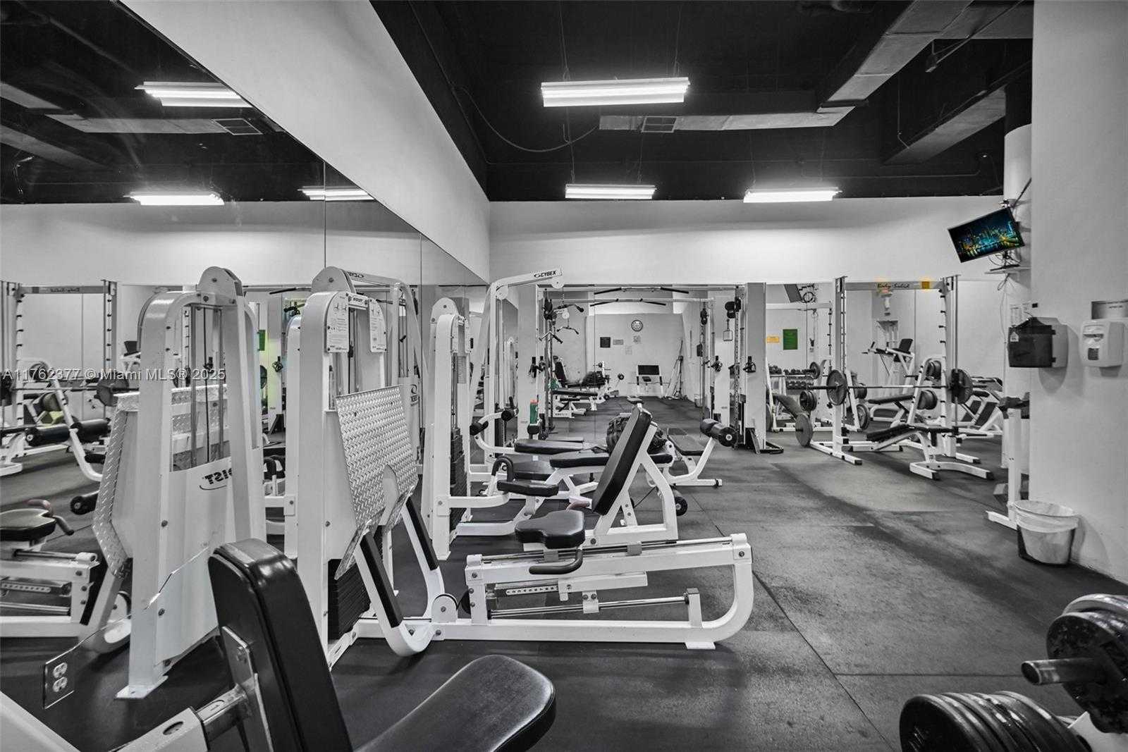 Small Image of 800 WEST AVE #PH44, Miami Beach Number 6