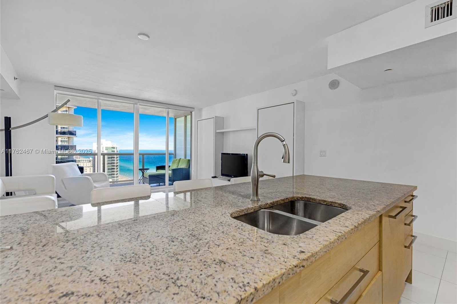 Small Image of 1830 SOUTH OCEAN DR #2609, Hallandale Beach Number 7