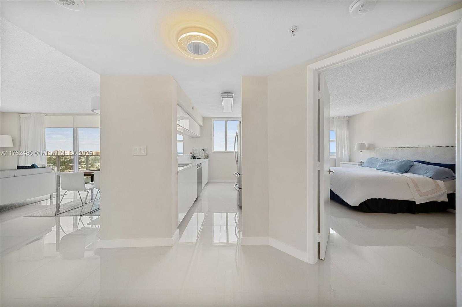 Small Image of 650 WEST AVE #1912, Miami Beach Number 11