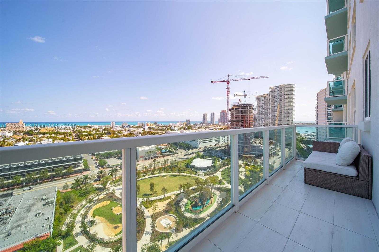 Small Image of 650 WEST AVE #1912, Miami Beach Number 36