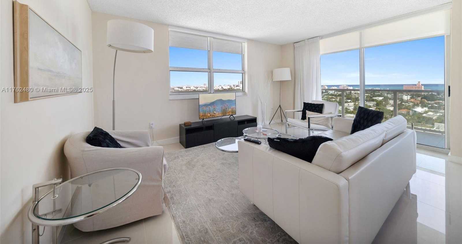Small Image of 650 WEST AVE #1912, Miami Beach Number 5