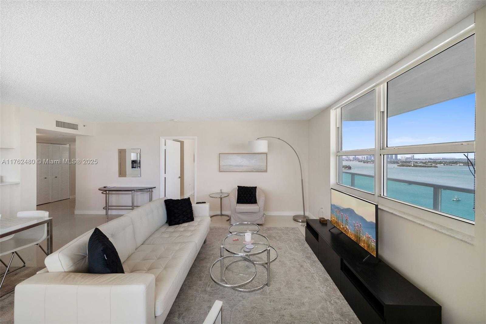 Small Image of 650 WEST AVE #1912, Miami Beach Number 7