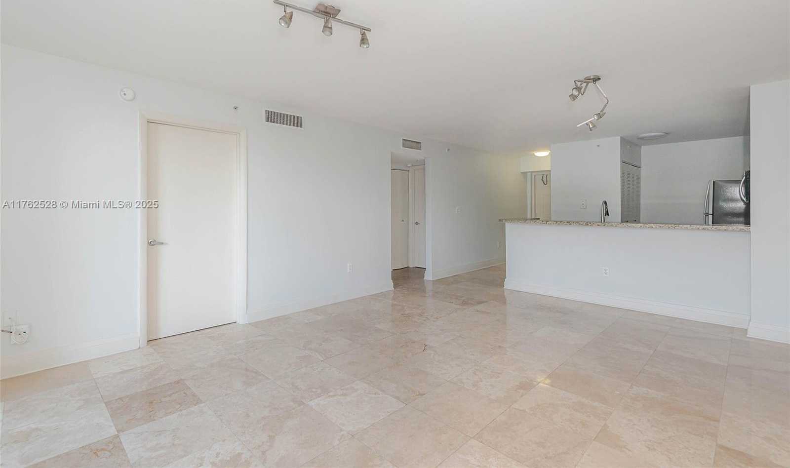 Small Image of 1401 BAY RD #307, Miami Beach Number 11