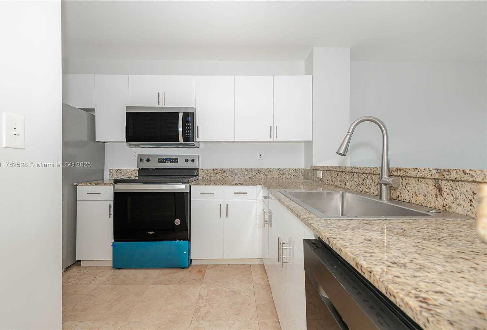 Small Image of 1401 BAY RD #307, Miami Beach Number 14