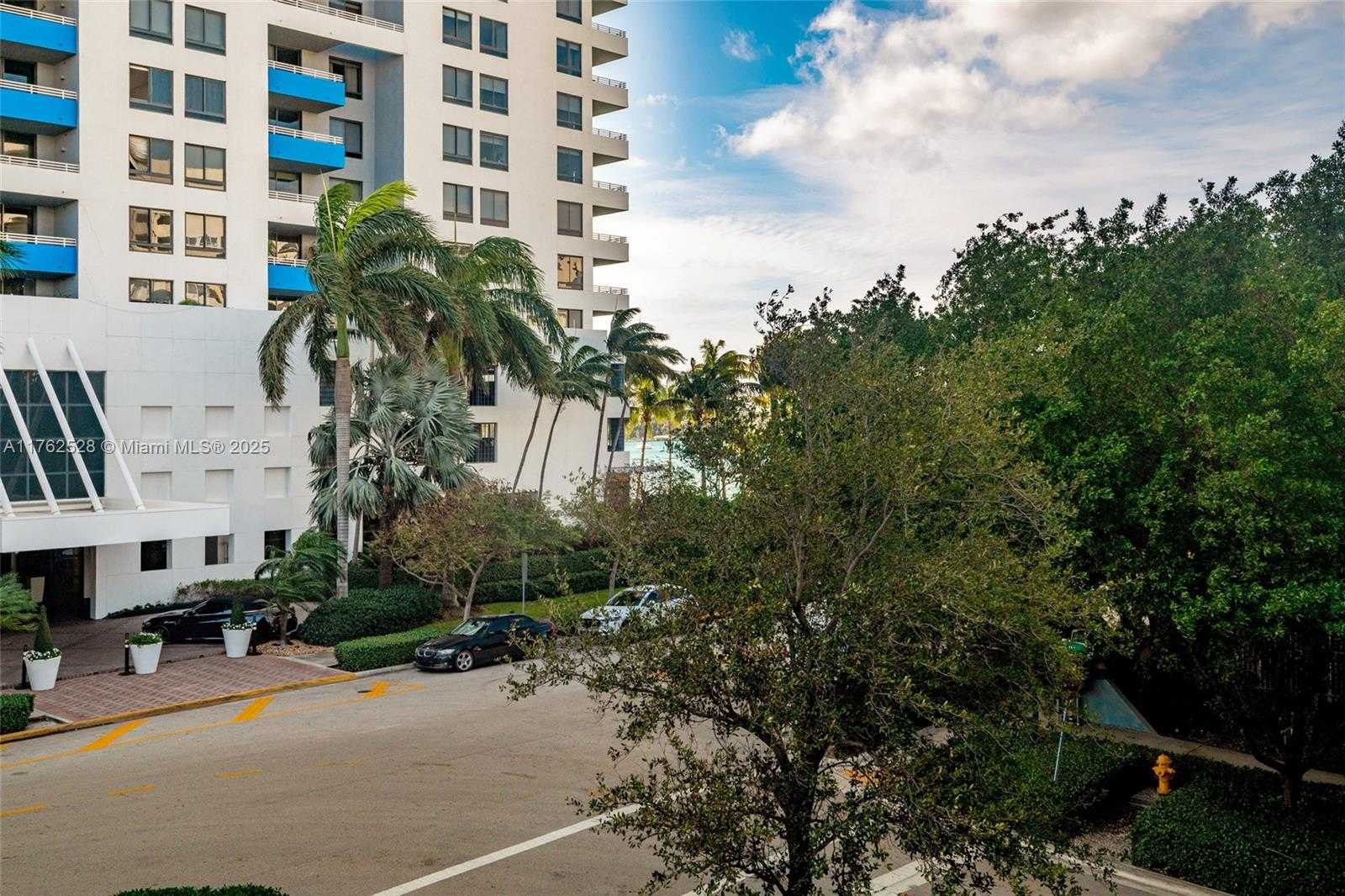 Small Image of 1401 BAY RD #307, Miami Beach Number 21