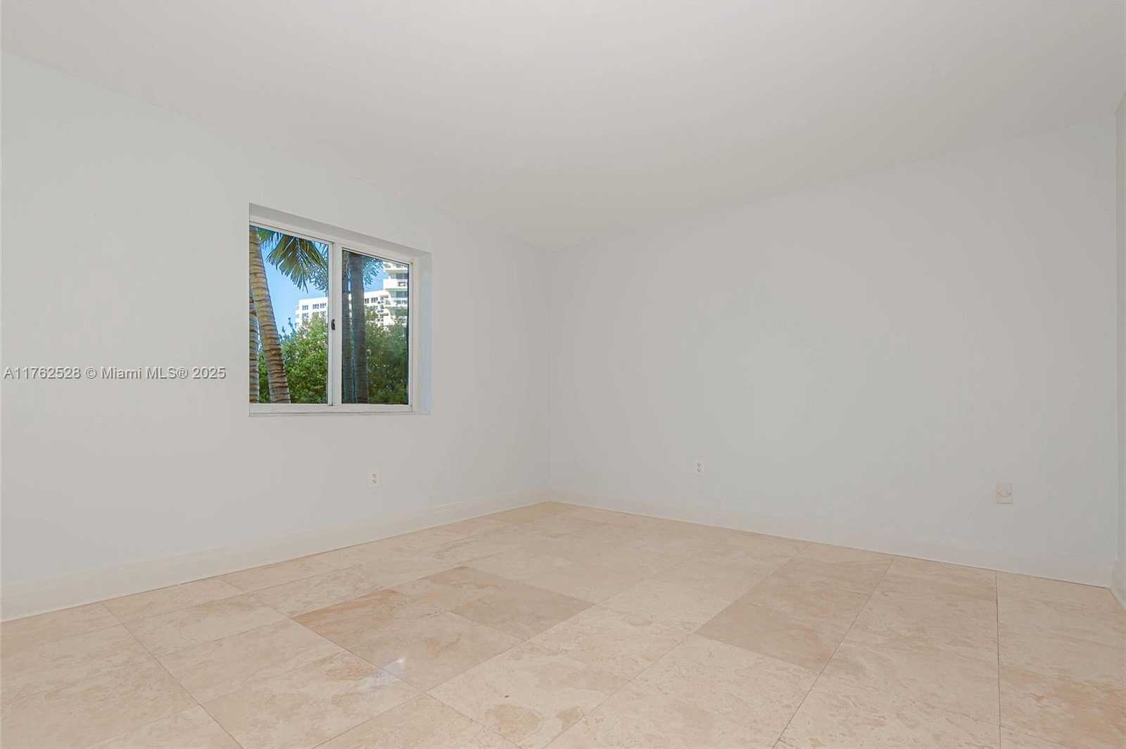Small Image of 1401 BAY RD #307, Miami Beach Number 5