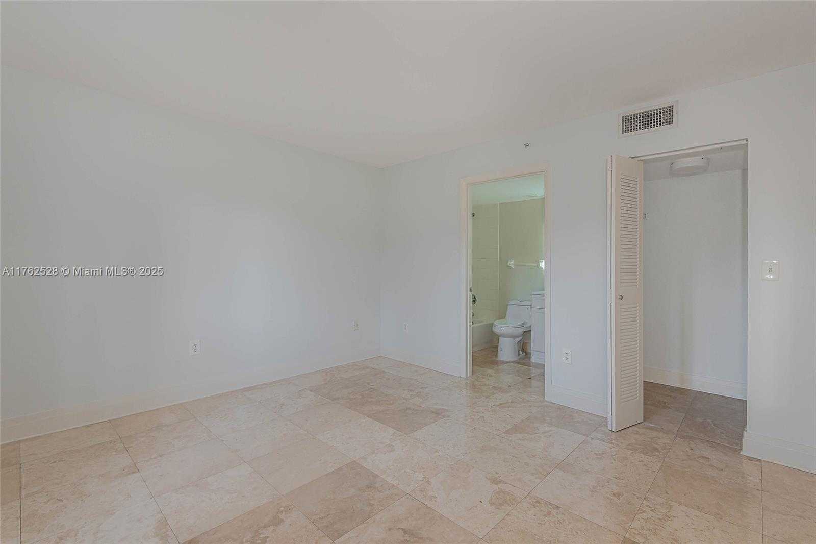 Small Image of 1401 BAY RD #307, Miami Beach Number 6