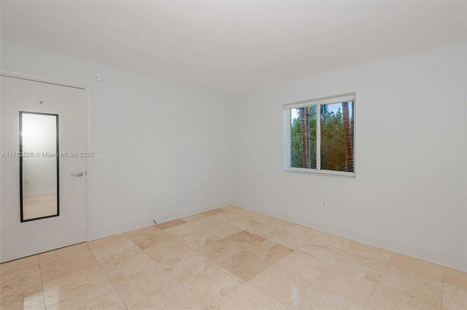 Small Image of 1401 BAY RD #307, Miami Beach Number 7