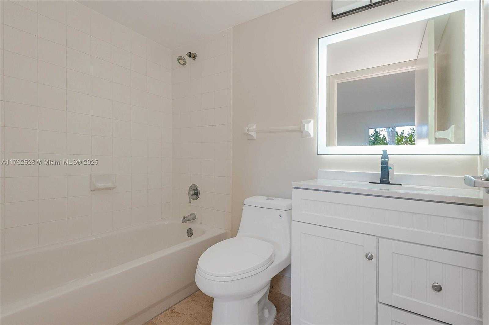 Small Image of 1401 BAY RD #307, Miami Beach Number 8