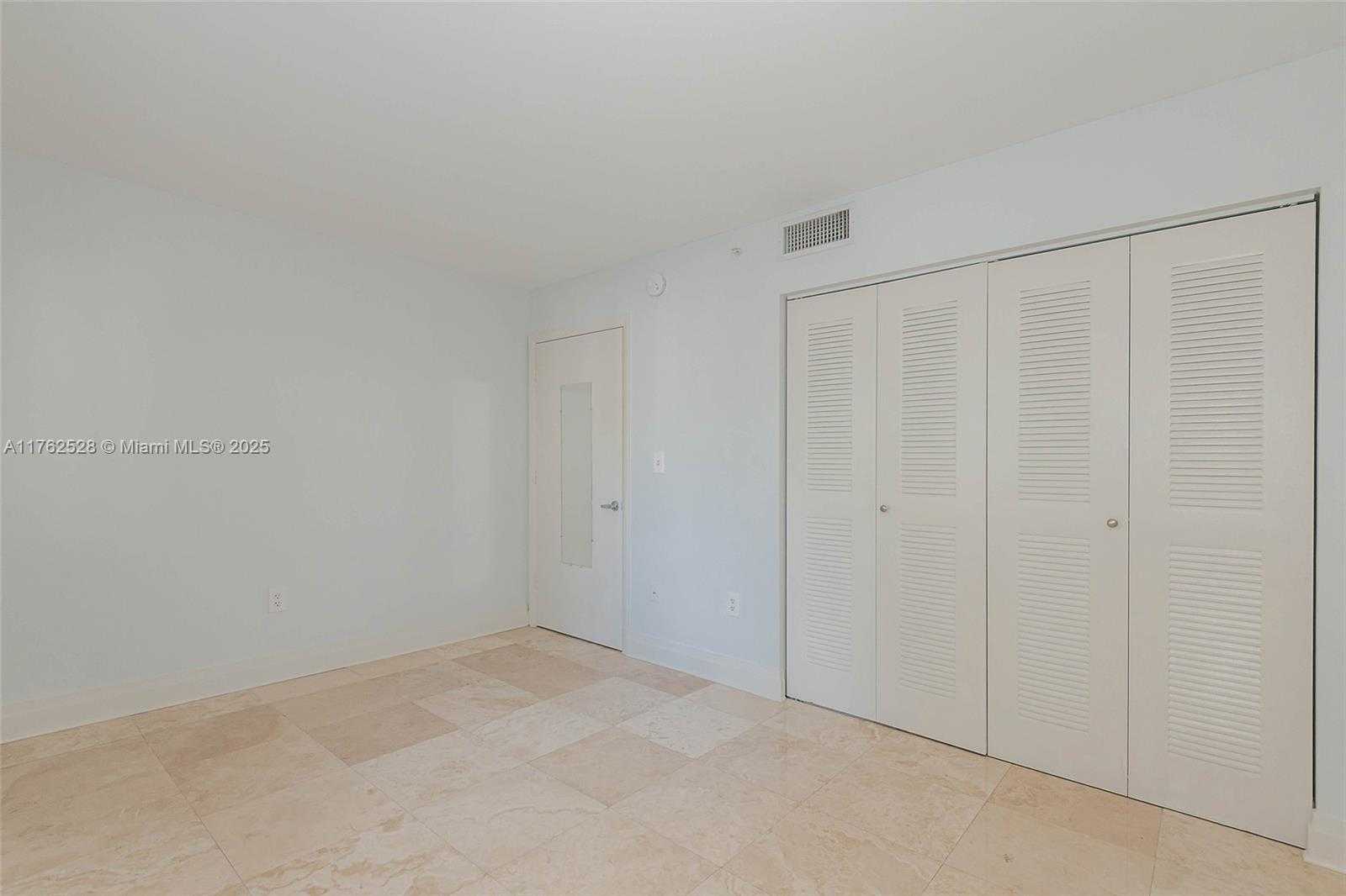 Small Image of 1401 BAY RD #307, Miami Beach Number 9