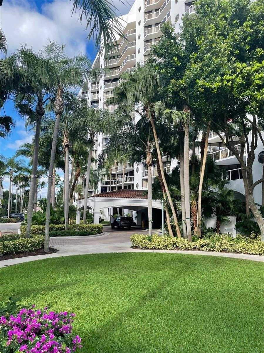 Small Image of 3610 YACHT CLUB DR #401, Aventura Number 18