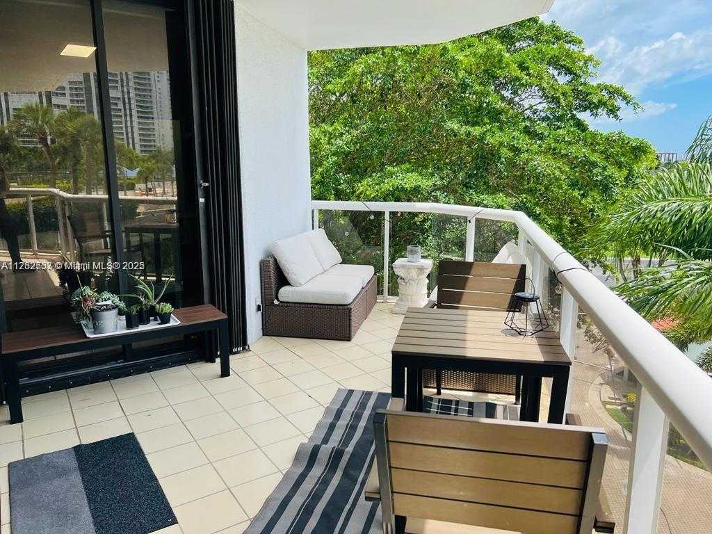 Small Image of 3610 YACHT CLUB DR #401, Aventura Number 26