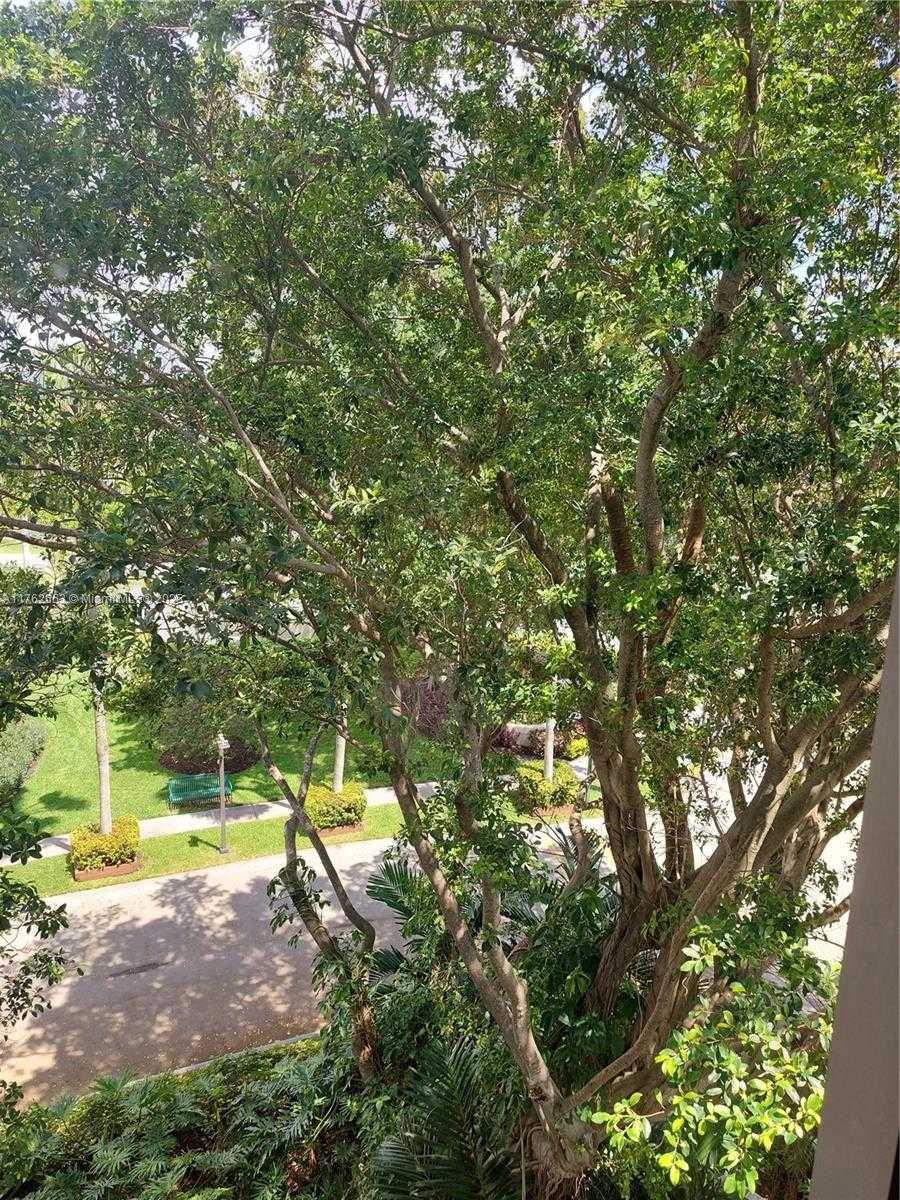 Small Image of 3610 YACHT CLUB DR #401, Aventura Number 34