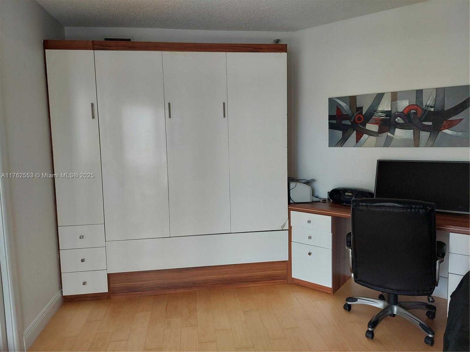 Small Image of 3610 YACHT CLUB DR #401, Aventura Number 35