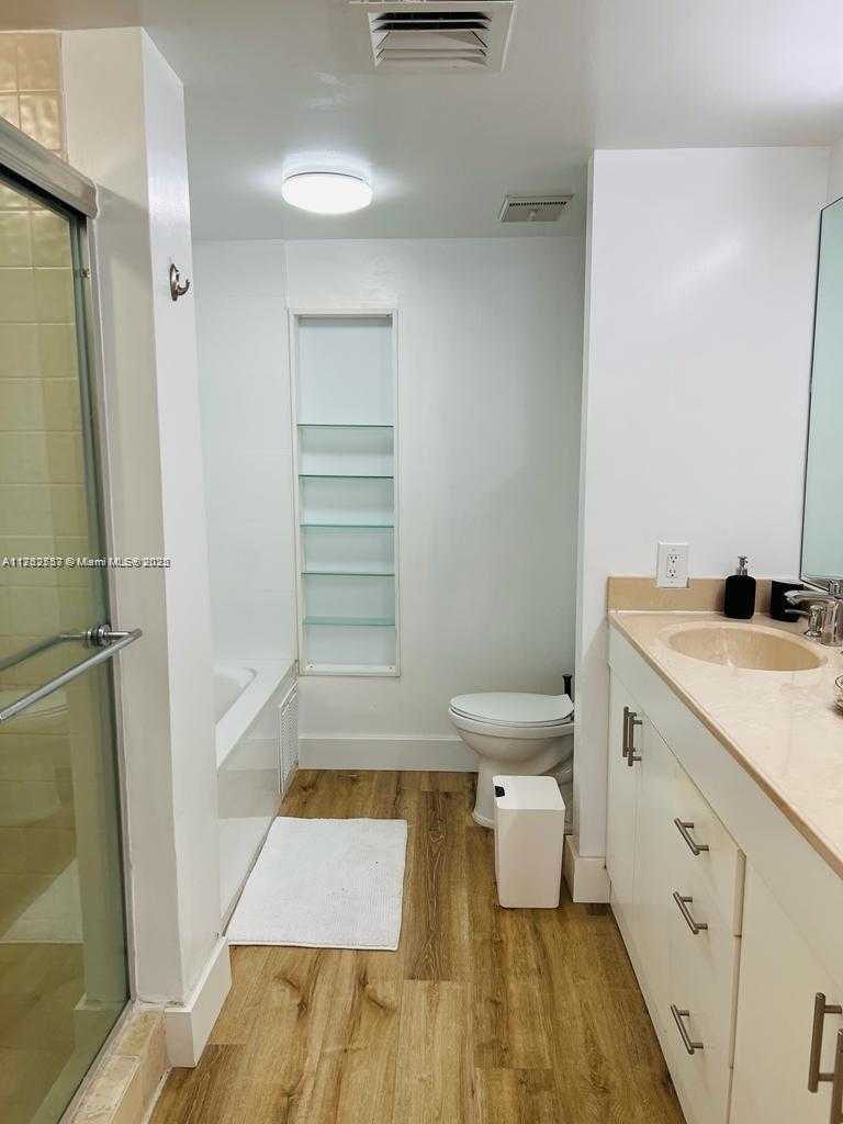 Small Image of 3610 YACHT CLUB DR #401, Aventura Number 37