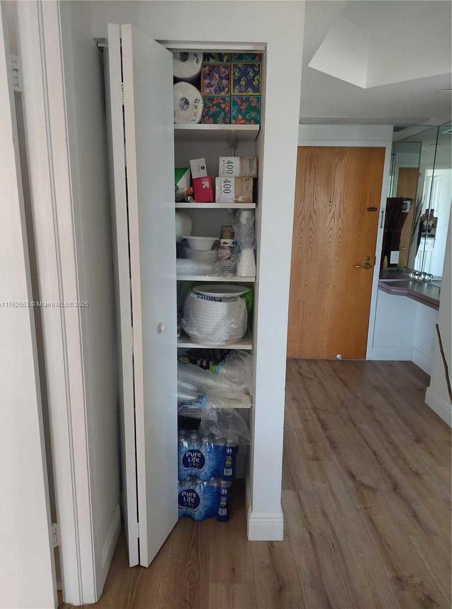 Small Image of 3610 YACHT CLUB DR #401, Aventura Number 39