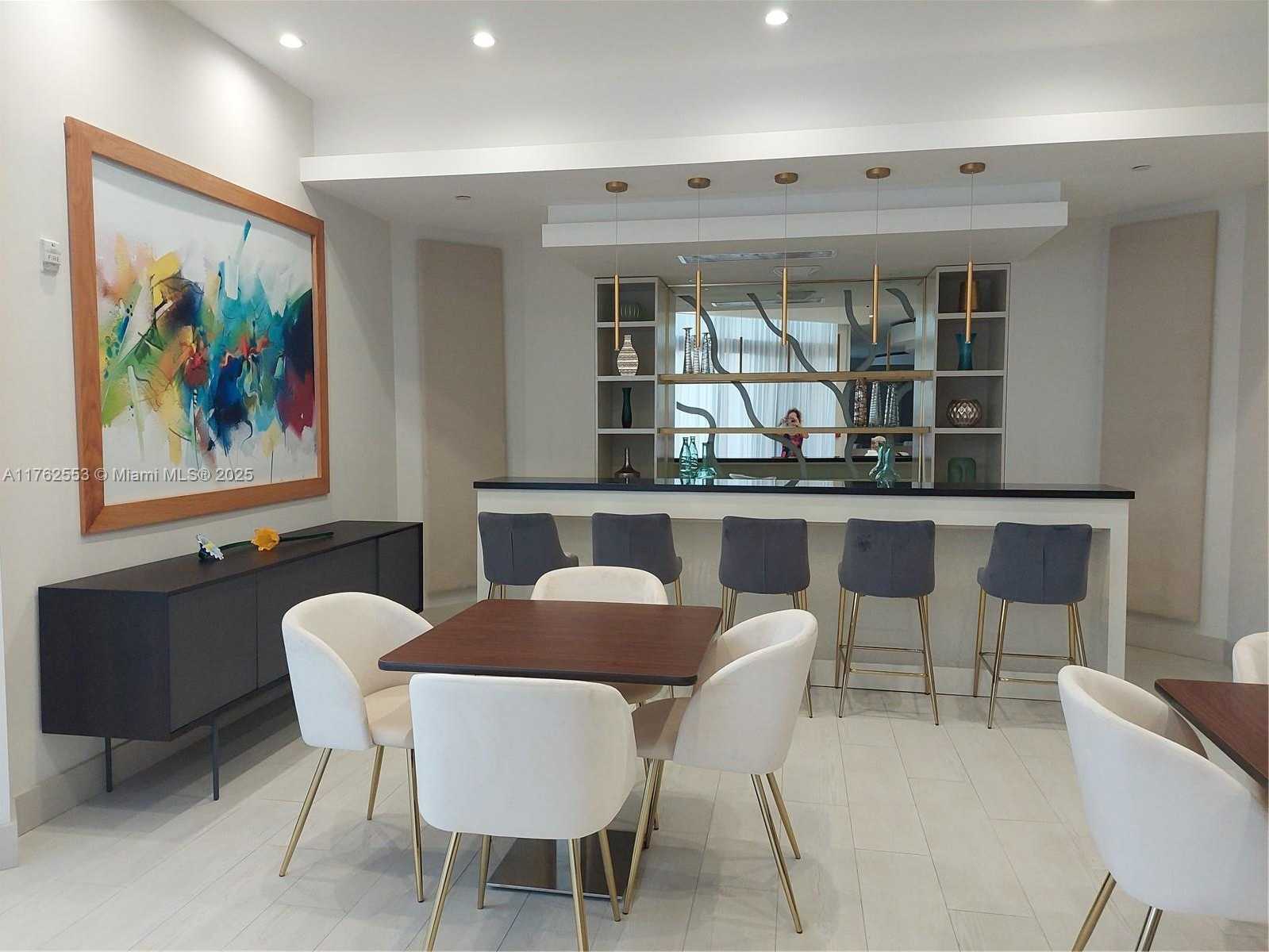 Small Image of 3610 YACHT CLUB DR #401, Aventura Number 9