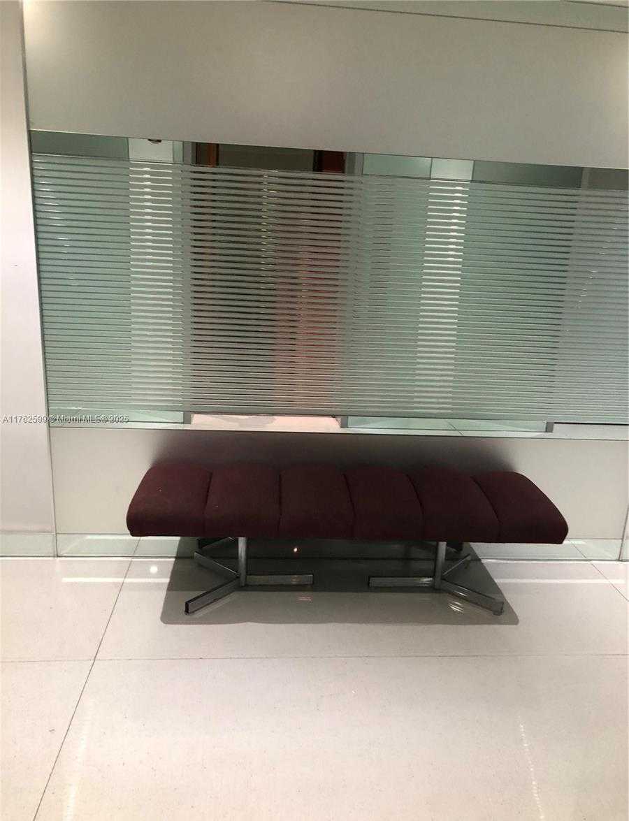 Small Image of 20301 WEST COUNTRY CLUB DR #2424, Aventura Number 15