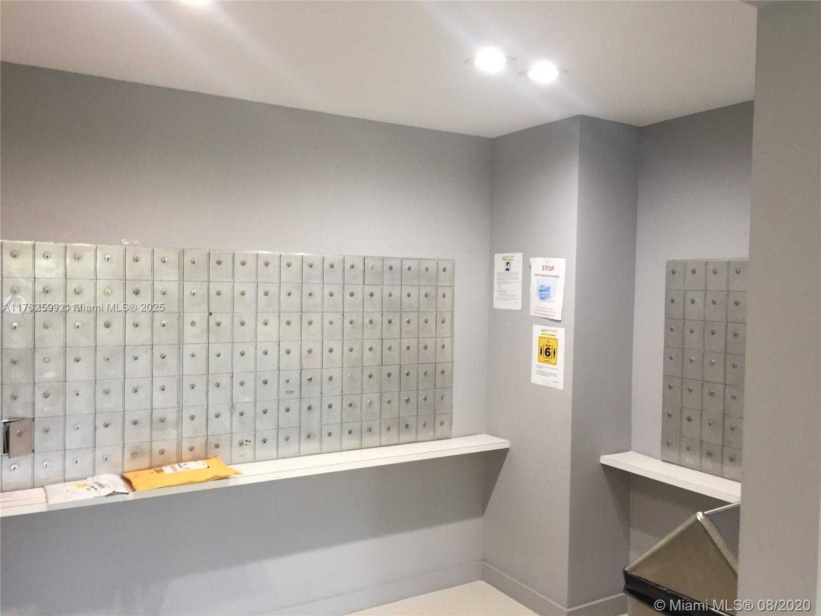 Small Image of 20301 WEST COUNTRY CLUB DR #2424, Aventura Number 24