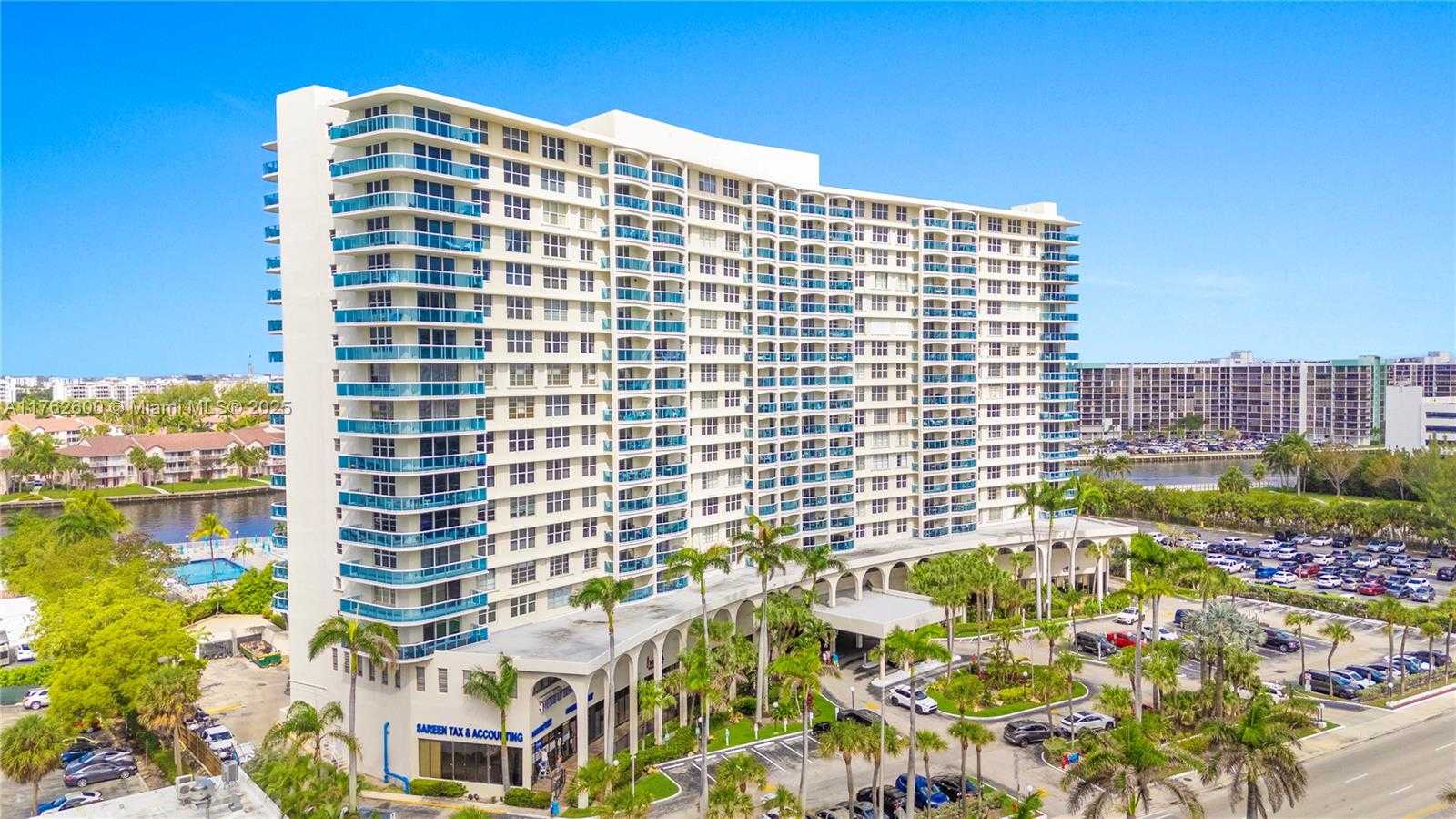 Small Image of 3800 SOUTH OCEAN DR #1810, Hollywood Number 2