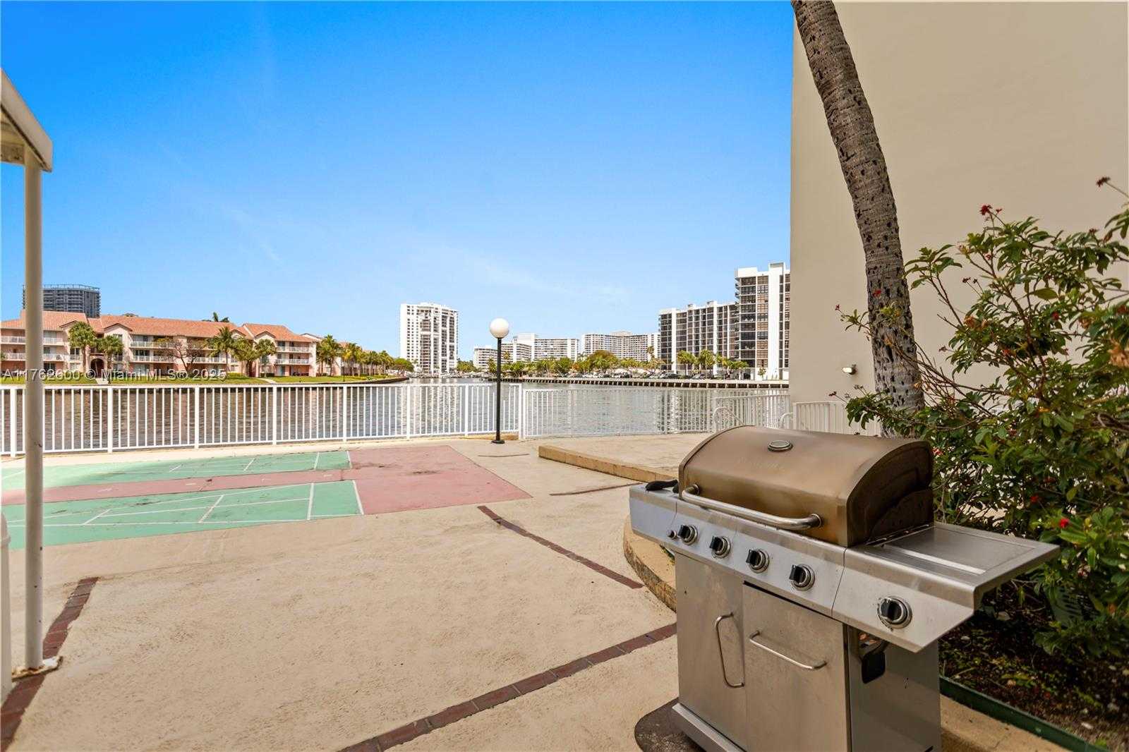 Small Image of 3800 SOUTH OCEAN DR #1810, Hollywood Number 29