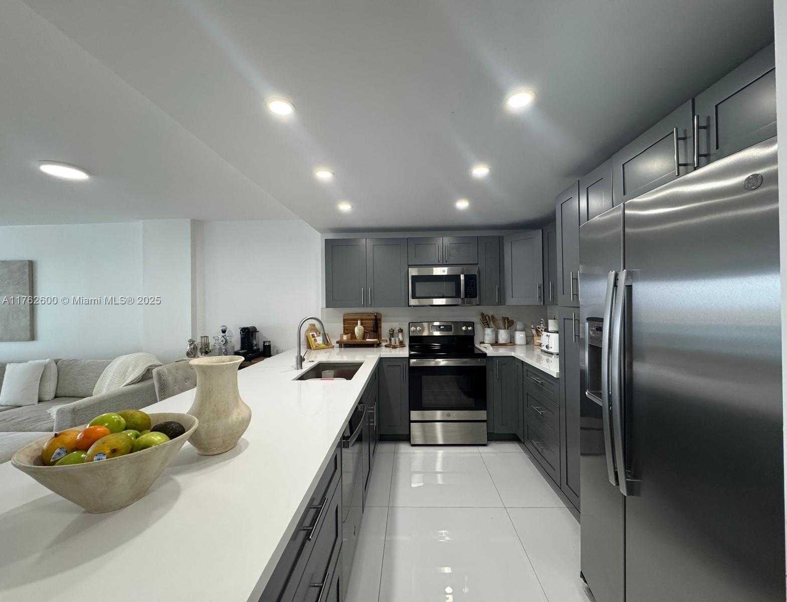 Small Image of 3800 SOUTH OCEAN DR #1810, Hollywood Number 34