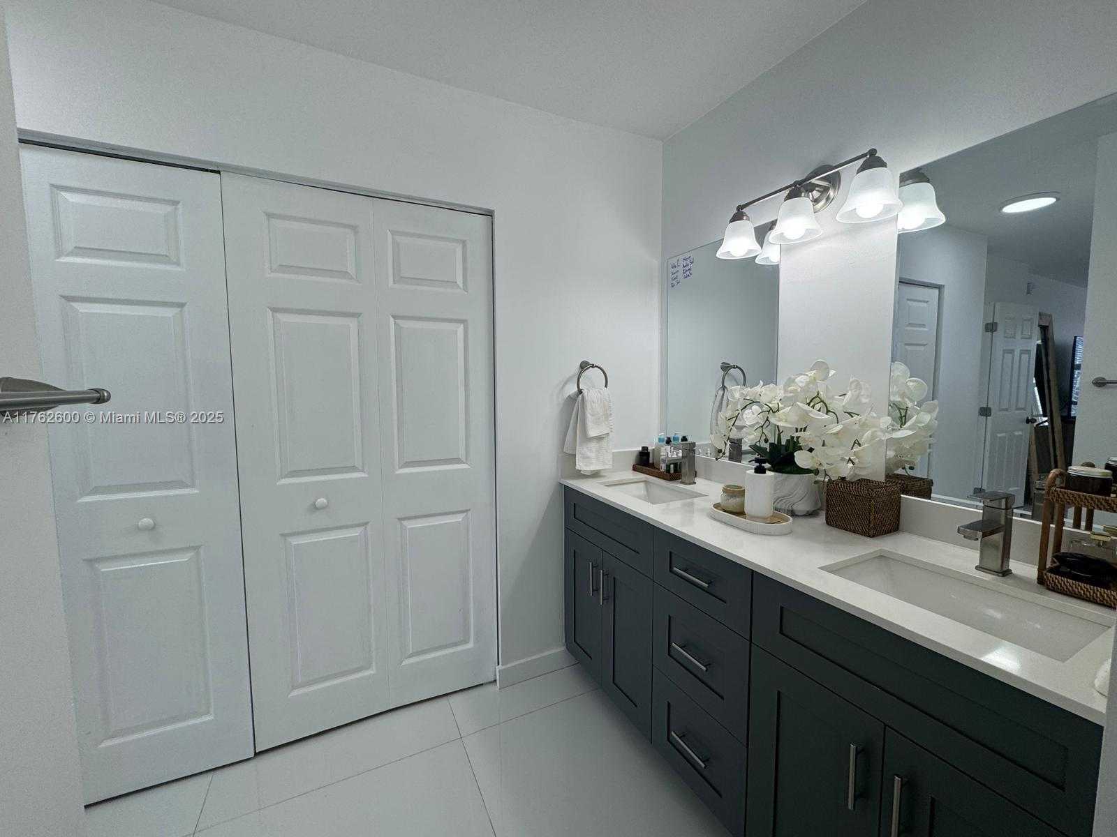 Small Image of 3800 SOUTH OCEAN DR #1810, Hollywood Number 39