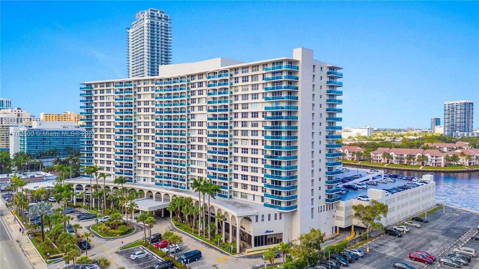 Small Image of 3800 SOUTH OCEAN DR #1810, Hollywood Number 4