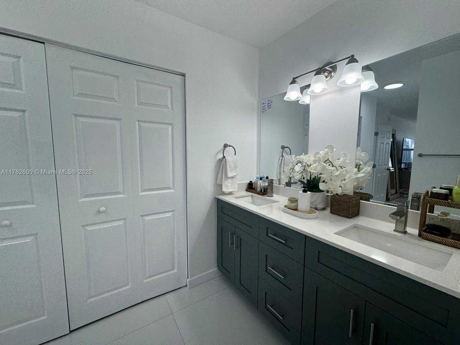 Small Image of 3800 SOUTH OCEAN DR #1810, Hollywood Number 40