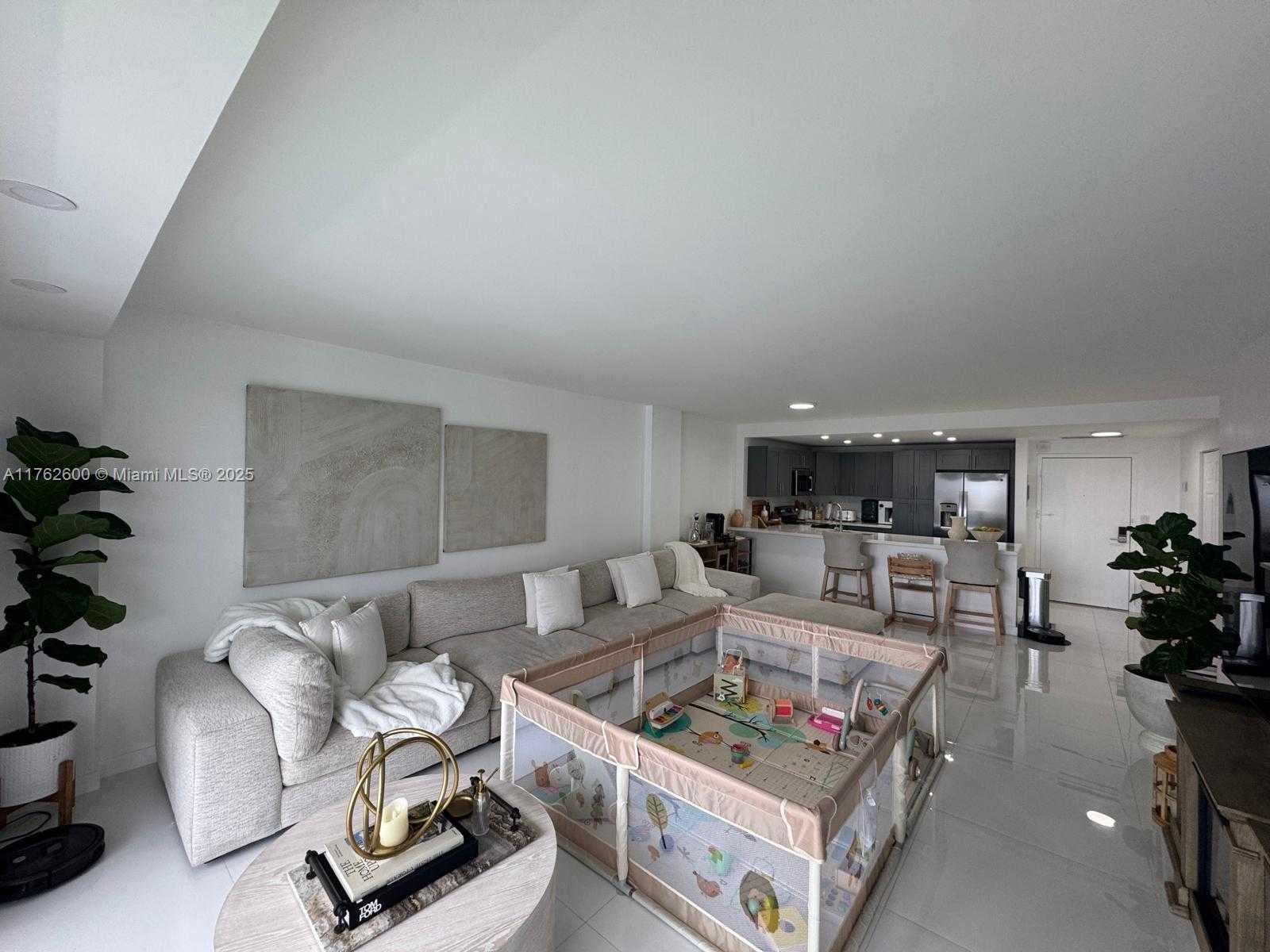 Small Image of 3800 SOUTH OCEAN DR #1810, Hollywood Number 41