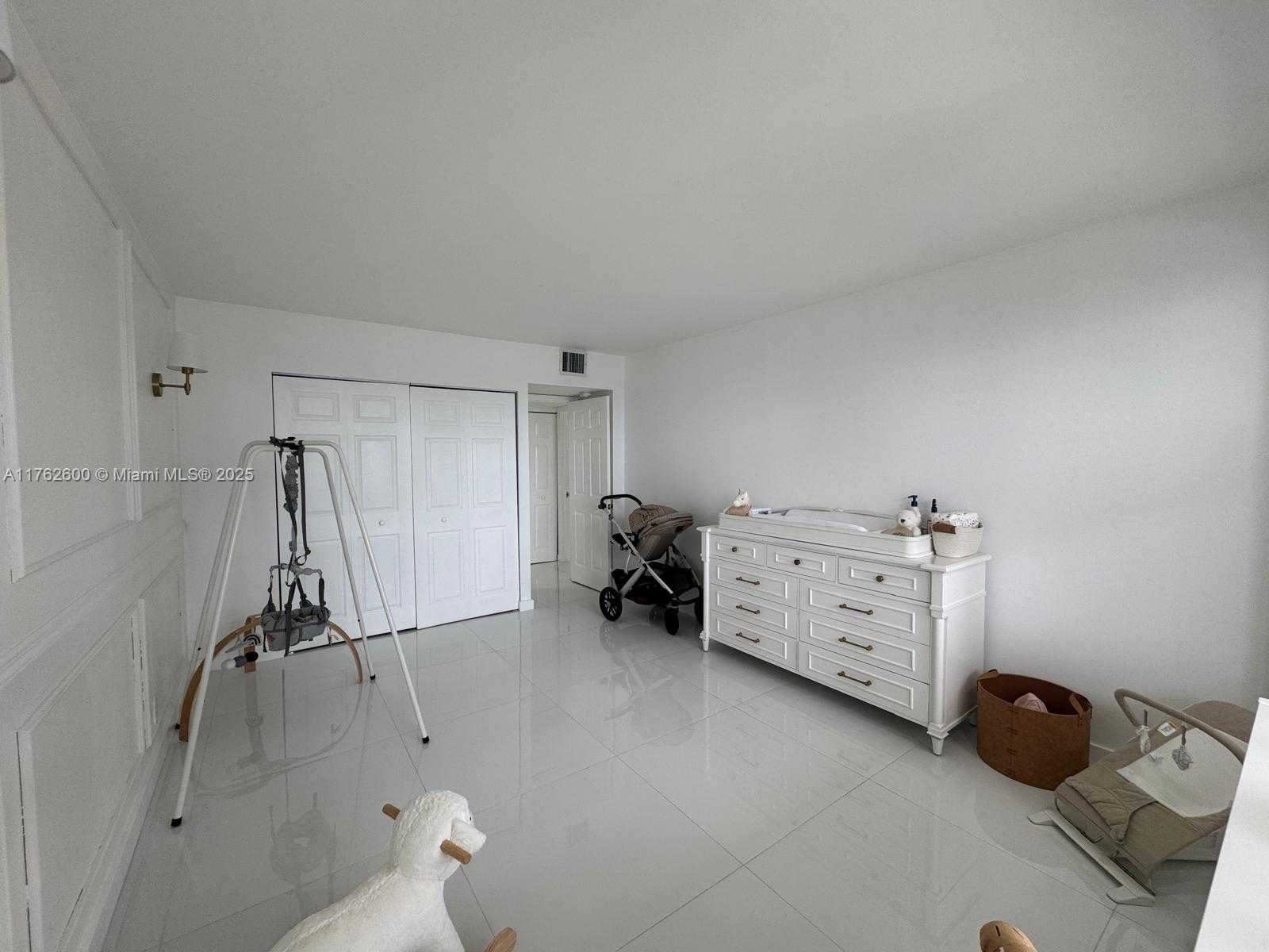 Small Image of 3800 SOUTH OCEAN DR #1810, Hollywood Number 47