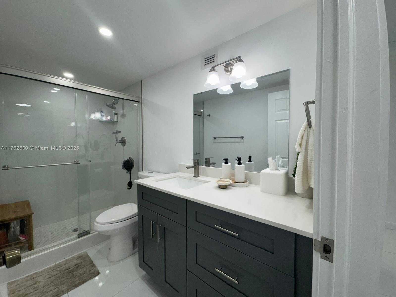 Small Image of 3800 SOUTH OCEAN DR #1810, Hollywood Number 51