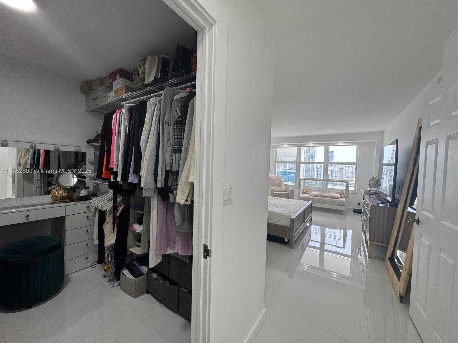 Small Image of 3800 SOUTH OCEAN DR #1810, Hollywood Number 54