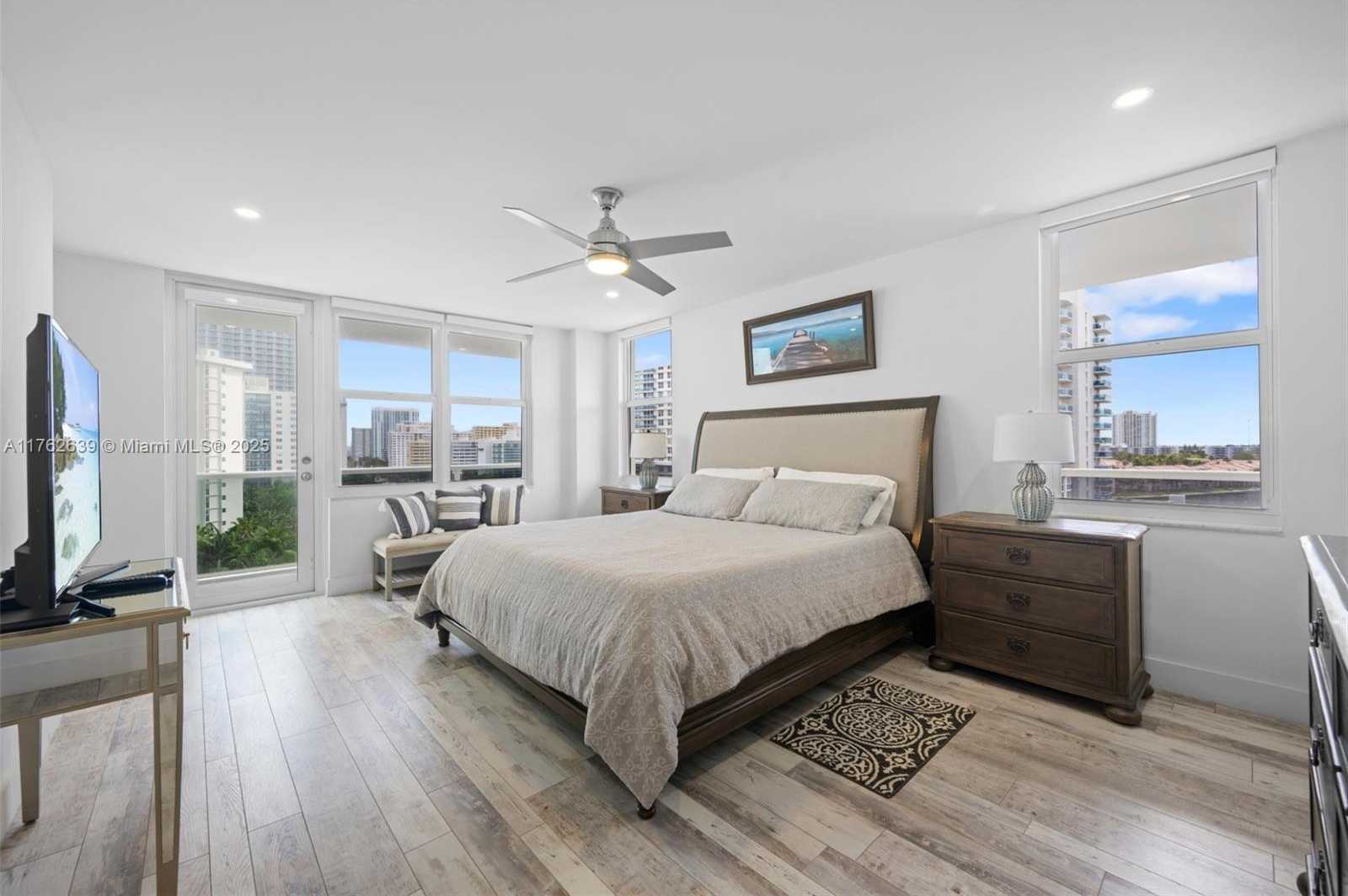 Small Image of 3725 SOUTH OCEAN DR #924, Hollywood Number 13