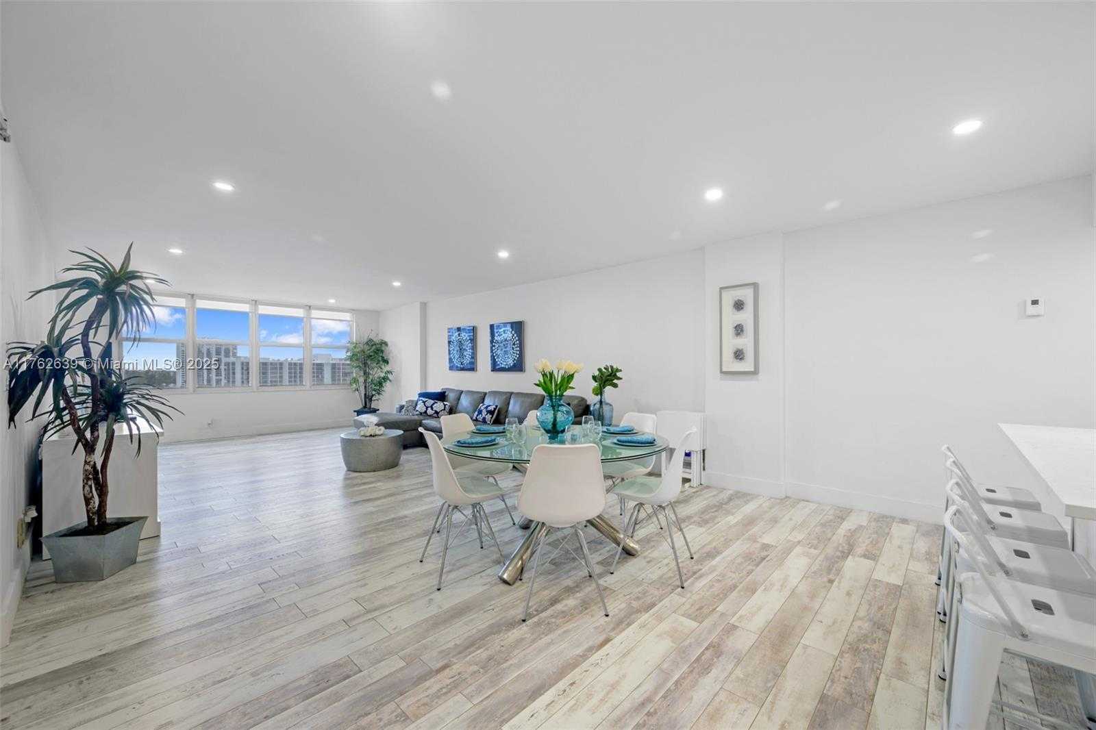 Small Image of 3725 SOUTH OCEAN DR #924, Hollywood Number 3